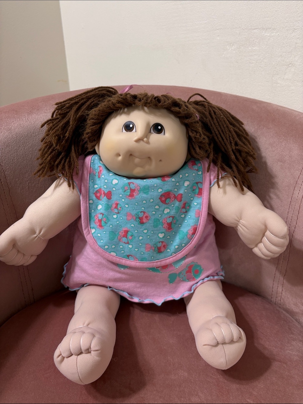 VTG 1984 MN Thomas The Original Doll Baby Brown Hair Brown Eyes